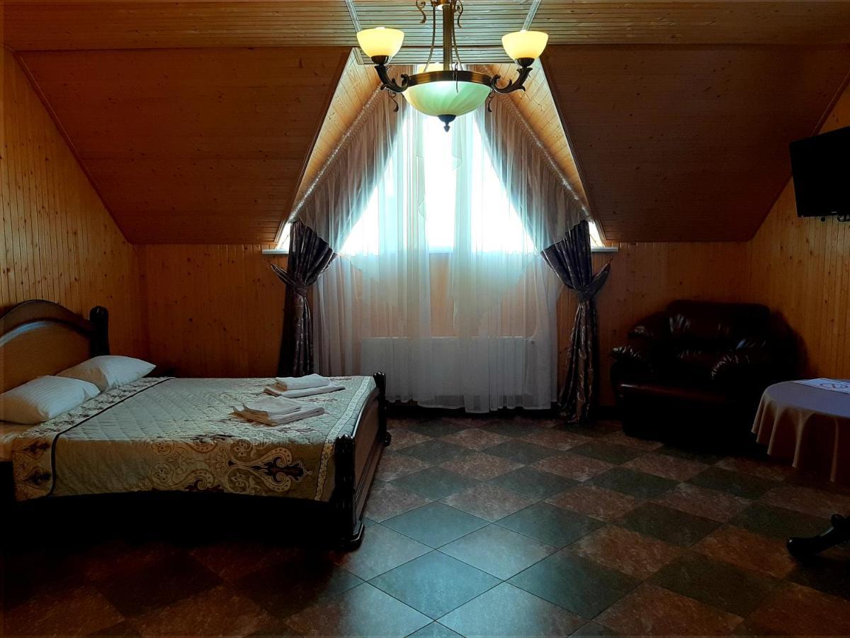Hotel Заміський Комплекс Grand Prix Tsyurupynsk Exteriér fotografie
