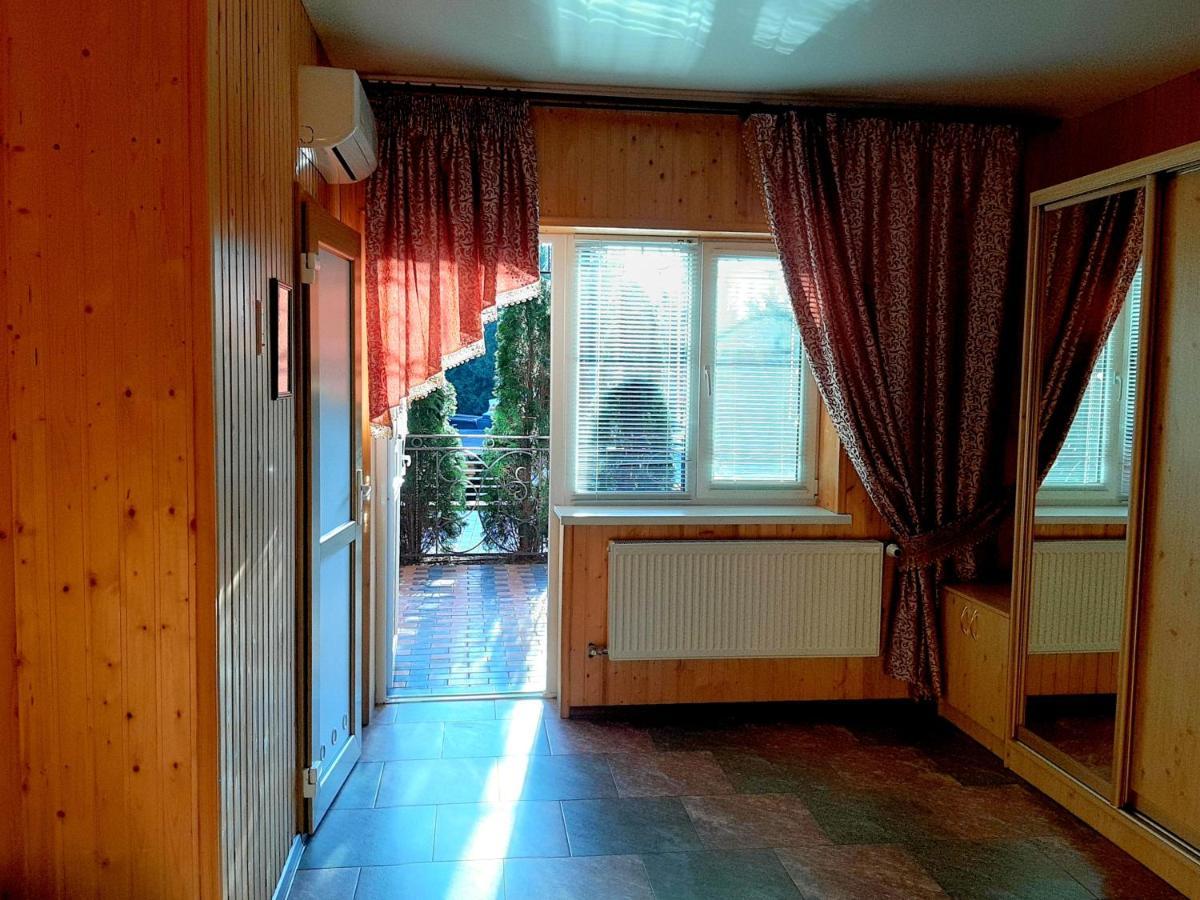 Hotel Заміський Комплекс Grand Prix Tsyurupynsk Exteriér fotografie