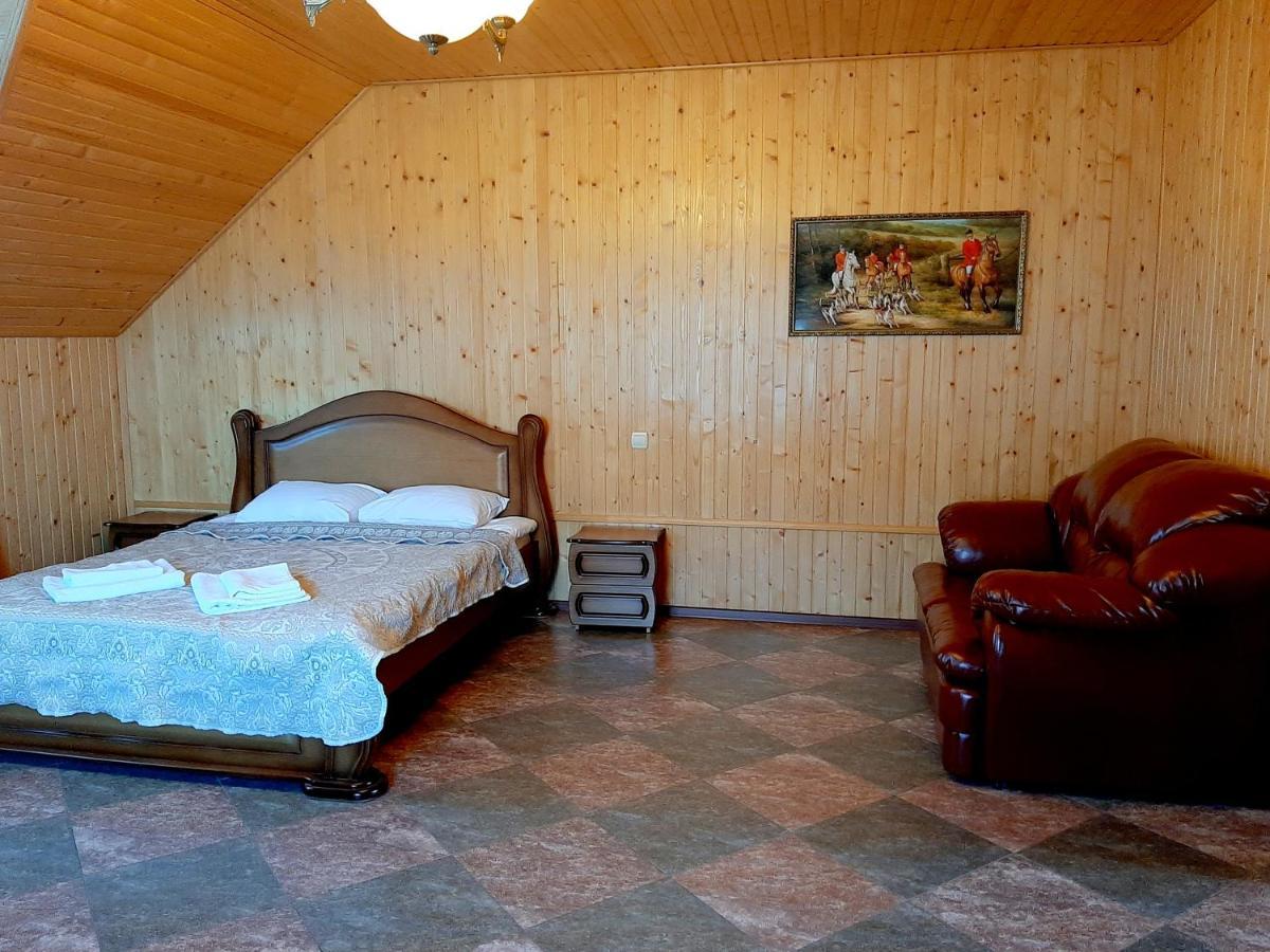 Hotel Заміський Комплекс Grand Prix Tsyurupynsk Exteriér fotografie