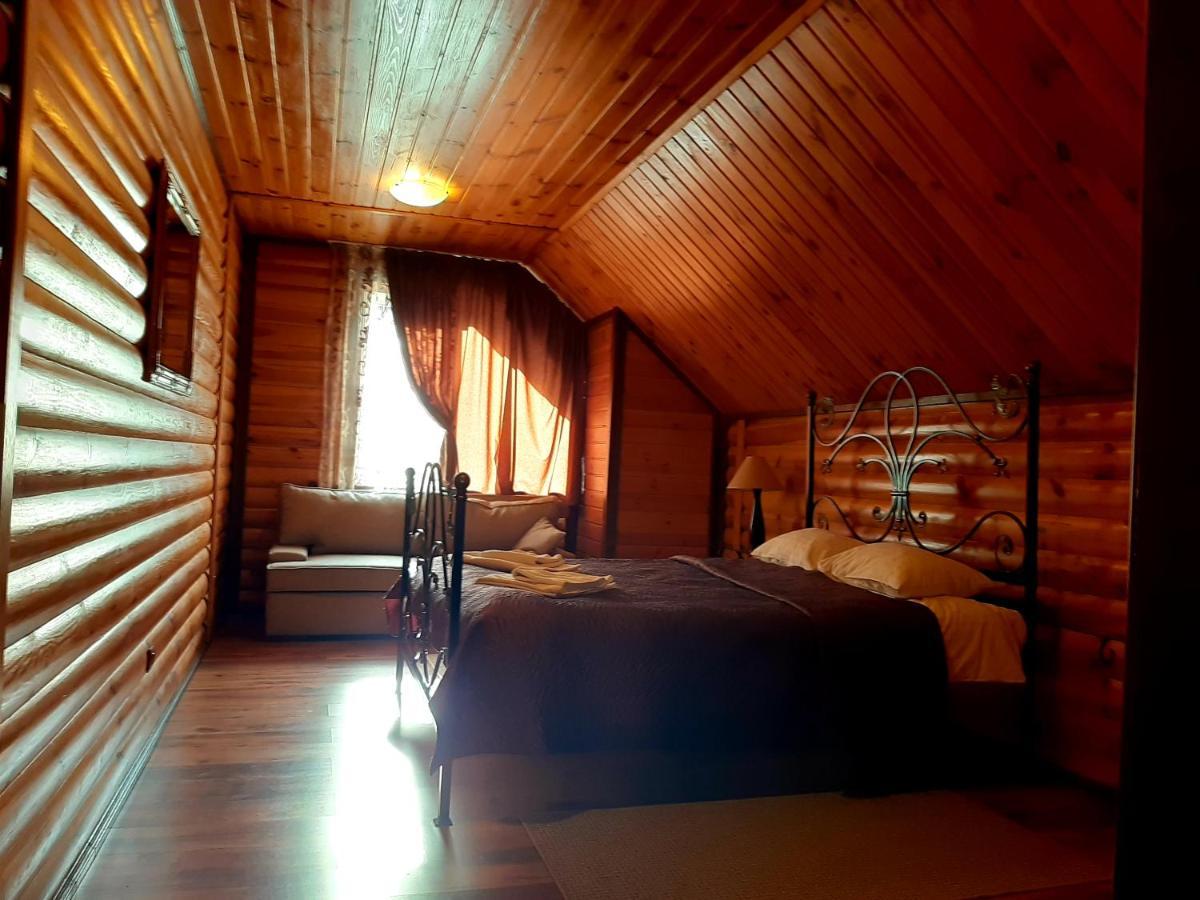 Hotel Заміський Комплекс Grand Prix Tsyurupynsk Exteriér fotografie