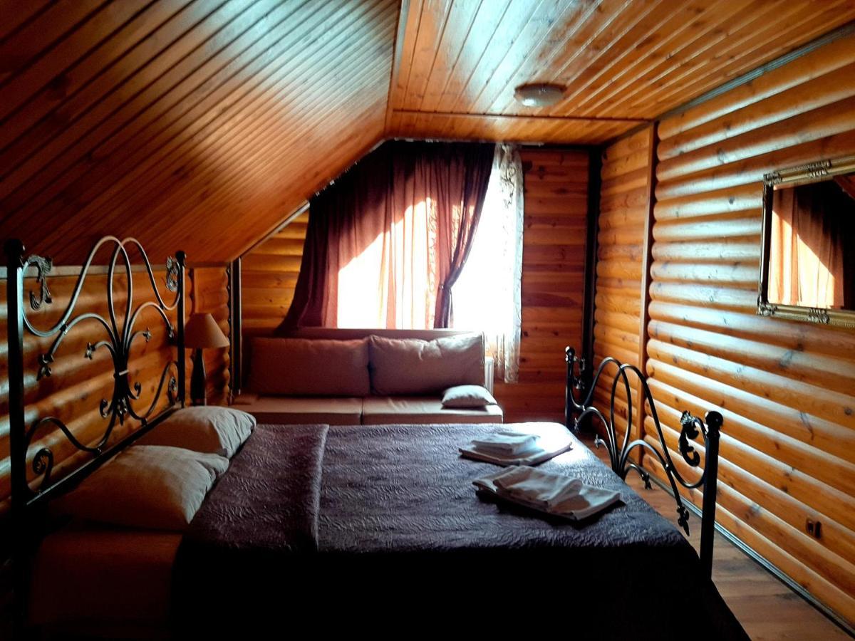 Hotel Заміський Комплекс Grand Prix Tsyurupynsk Exteriér fotografie